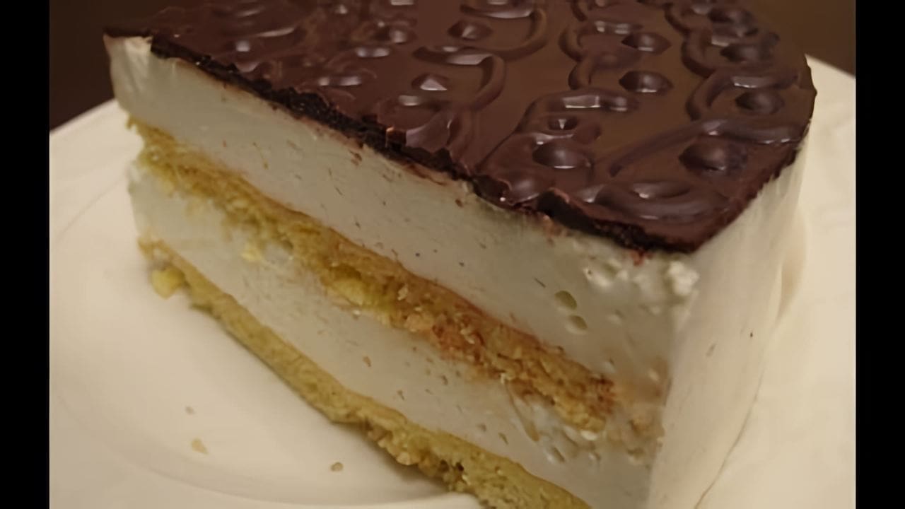 Торты от ирины хлебниковой. Птичье молоко ирины хлебниковой. Торт суфле птичье молоко. Птичье молоко ирины хлебниковой. Птичье молоко на 10 яиц рецепт.