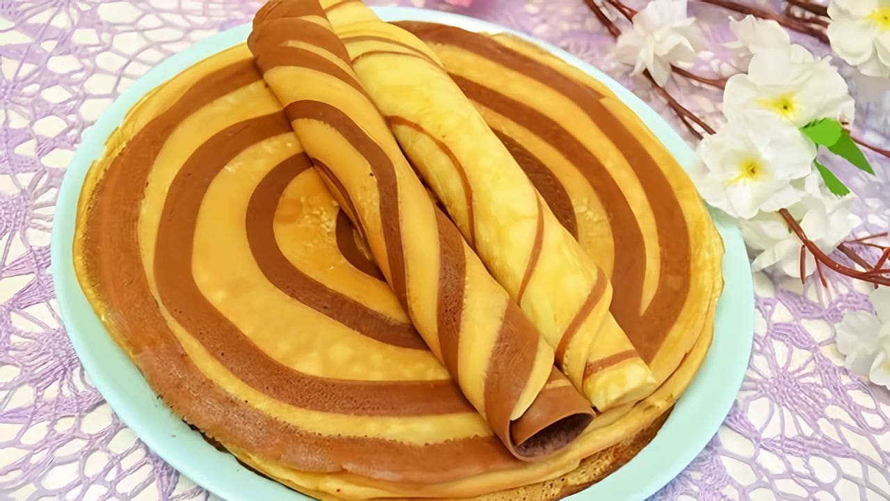 Готовые блины без дрожжей на тарелке